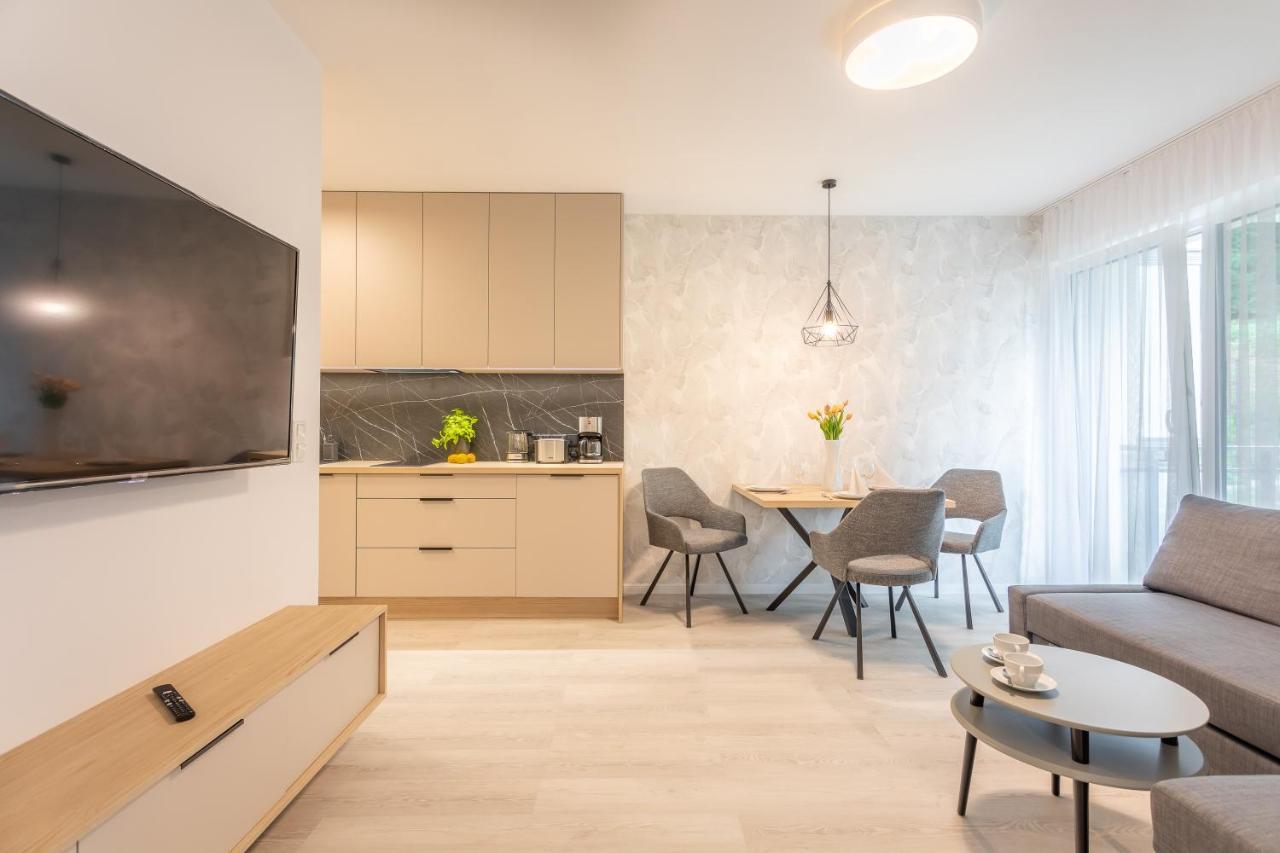 Ambria Apartments Matejki 17 ชวีโนวิชแจ ภายนอก รูปภาพ