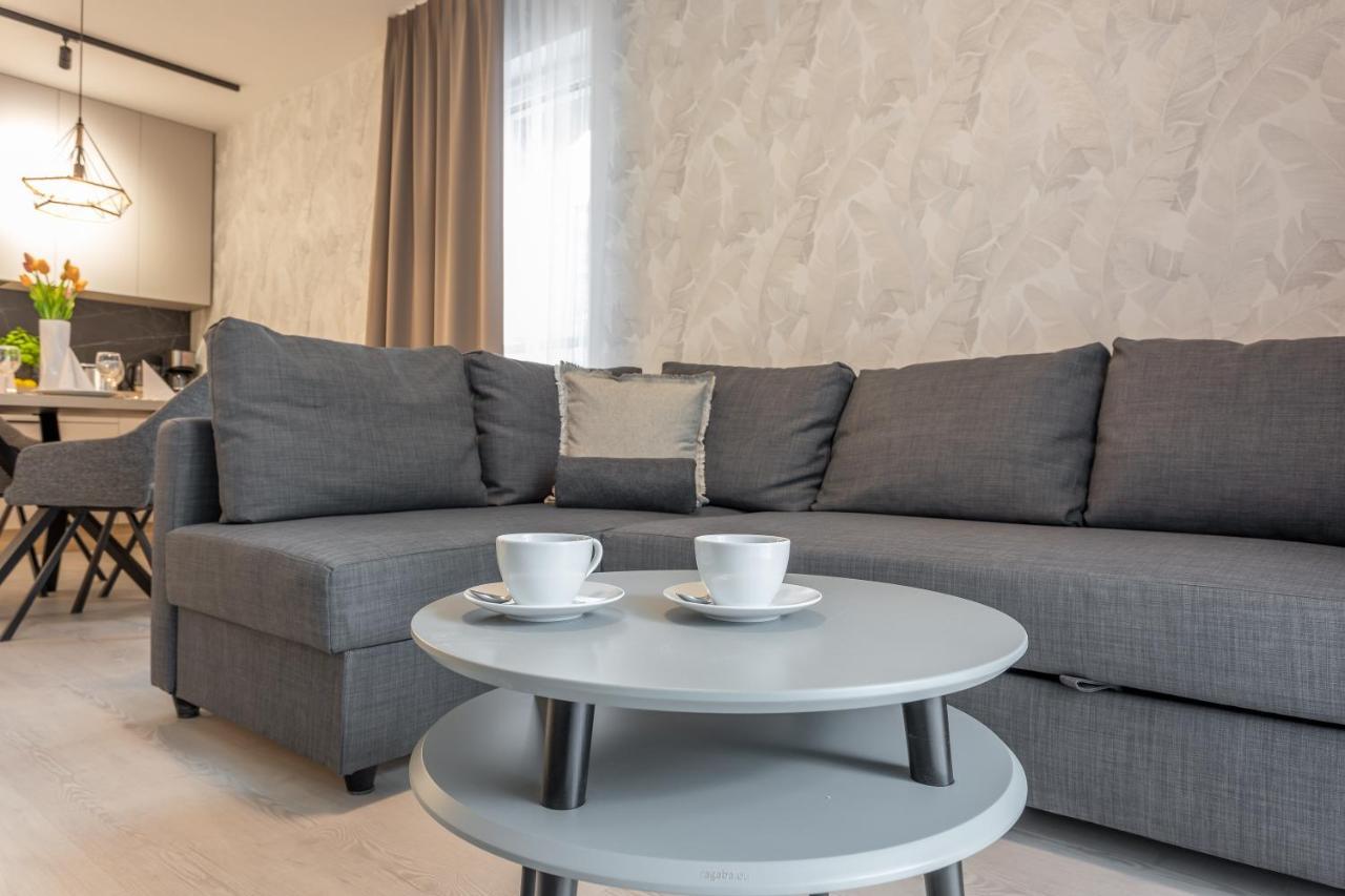 Ambria Apartments Matejki 17 ชวีโนวิชแจ ภายนอก รูปภาพ