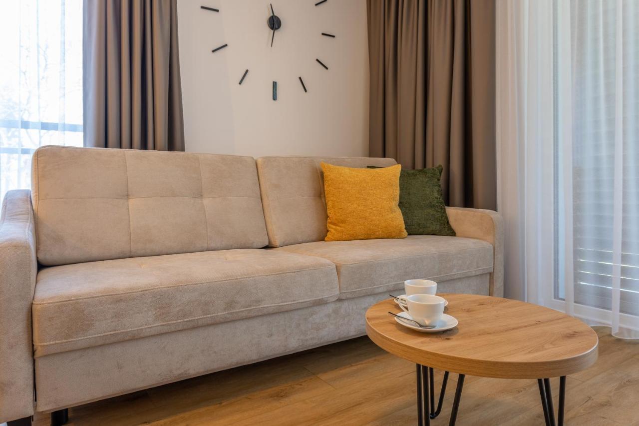 Ambria Apartments Matejki 17 ชวีโนวิชแจ ภายนอก รูปภาพ